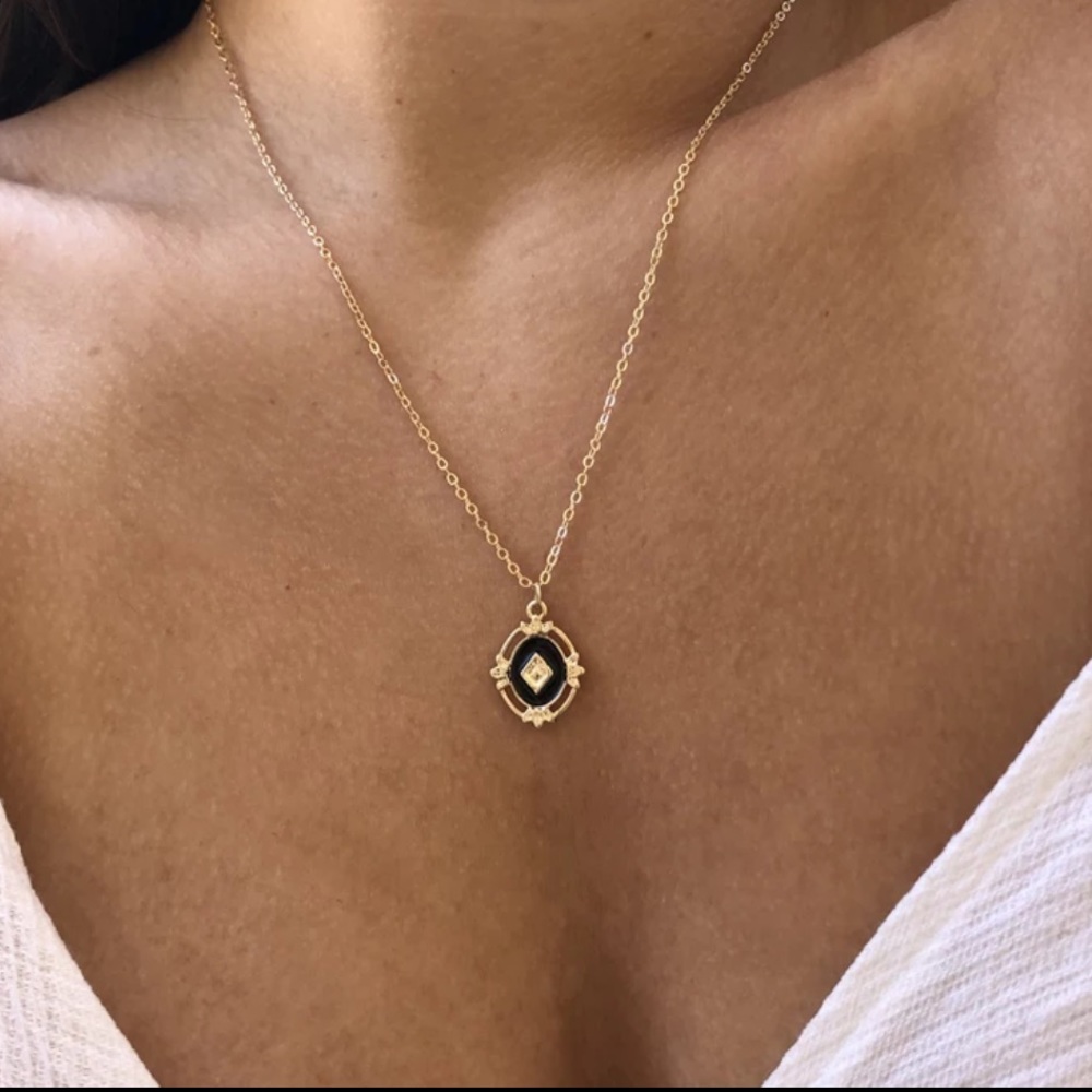 Baroque Style Black Hollow Pendant Necklace - Picture 2 of 5
